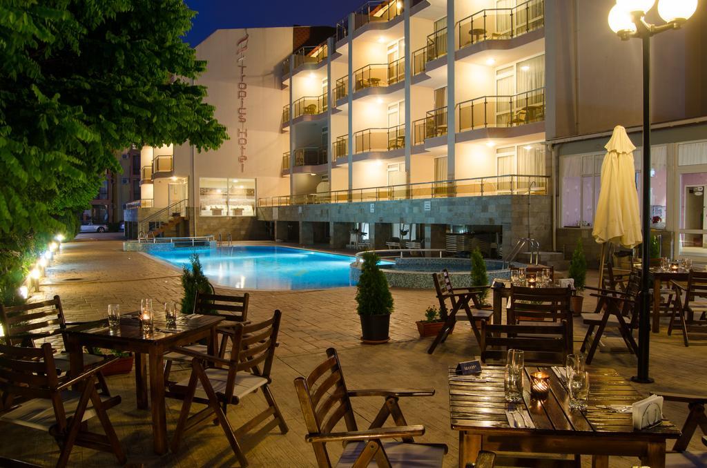 Tropics Hotel Sveti Vlas Exterior foto