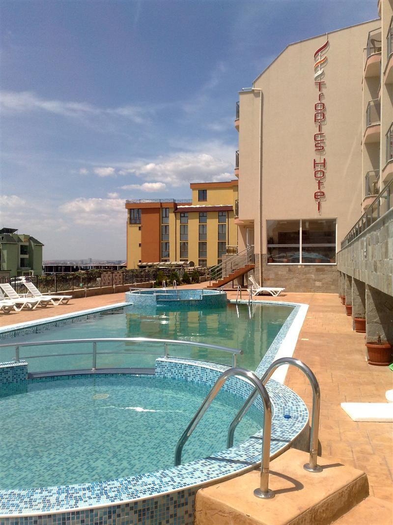 Tropics Hotel Sveti Vlas Exterior foto