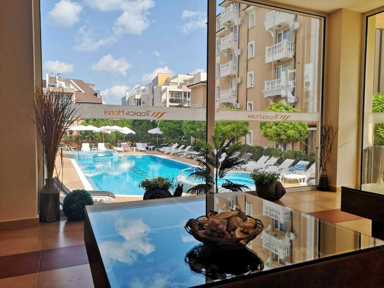 Tropics Hotel Sveti Vlas Exterior foto