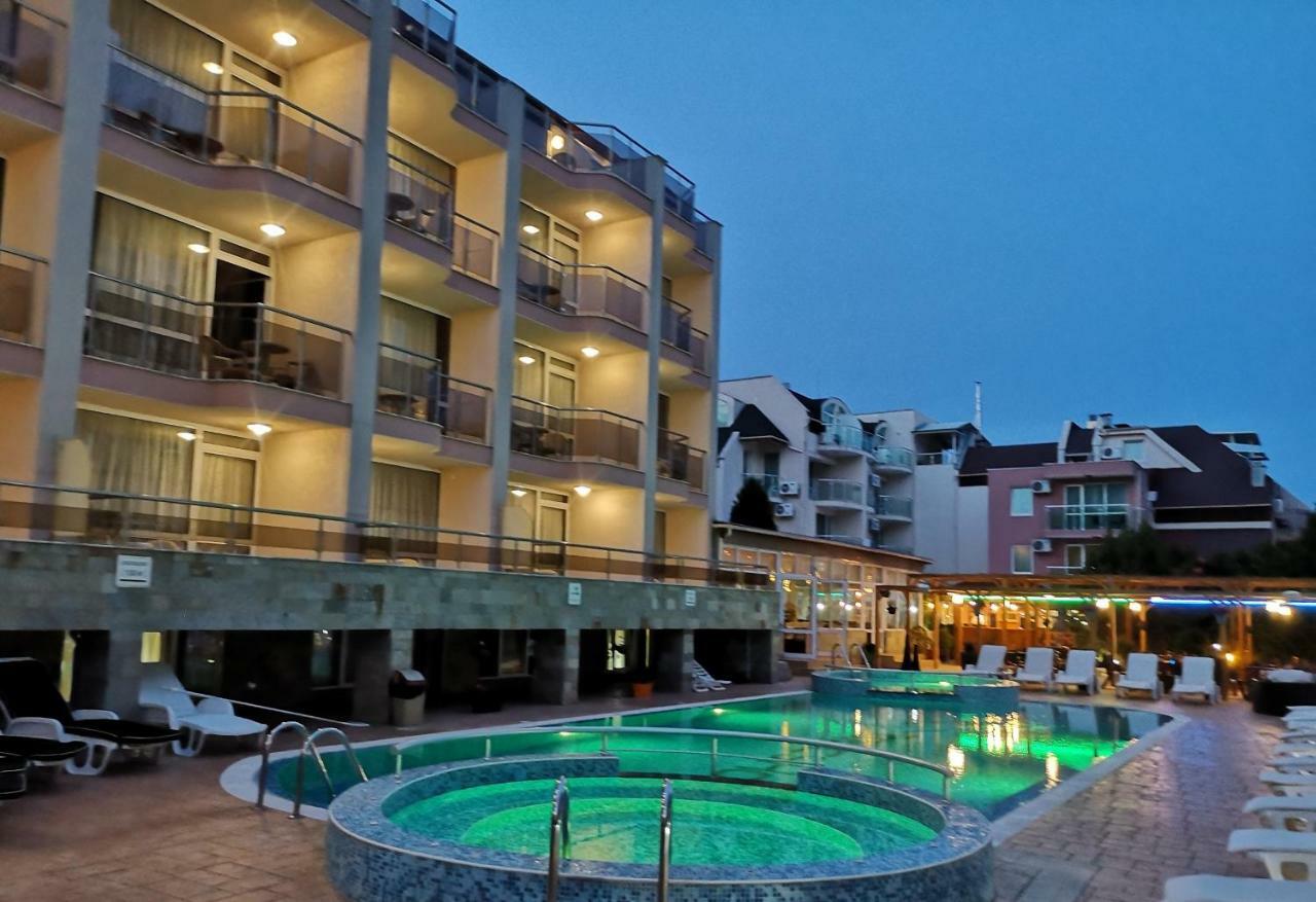 Tropics Hotel Sveti Vlas Exterior foto